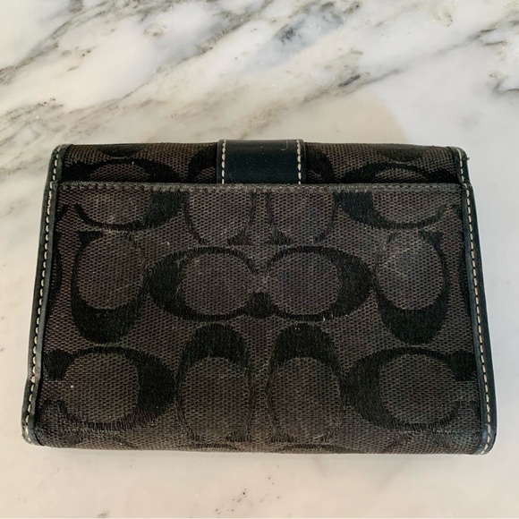 Coach Wallet - Picture 4 of 4